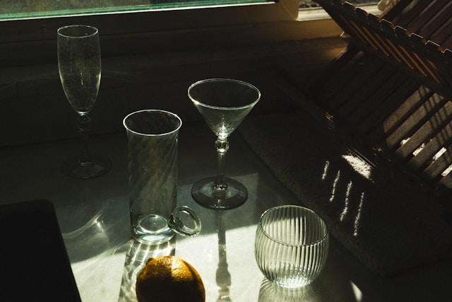 Glass vs. Stainless Steel vs. Plastic Drinkware: Which Is Best for You?